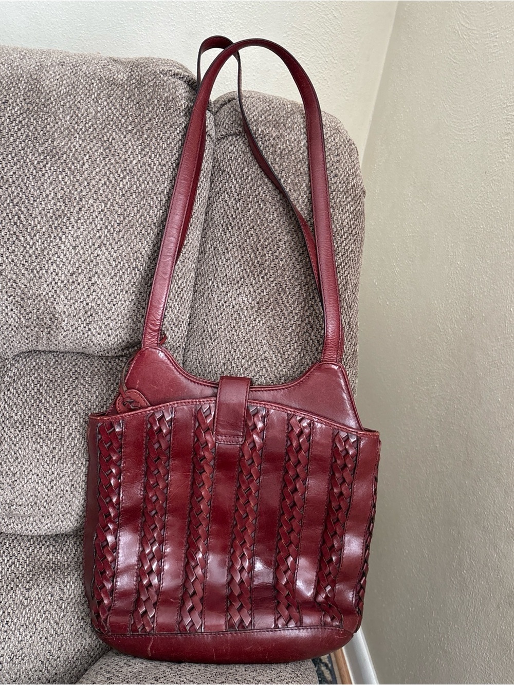VTG 90s Etienne Aigner Woven Leather
Bucket Double Handle Shoulder Purse
Boho